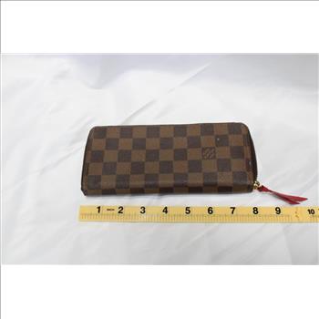 Designer Louis Vuitton Wallet - Doublechecked By Entrupy