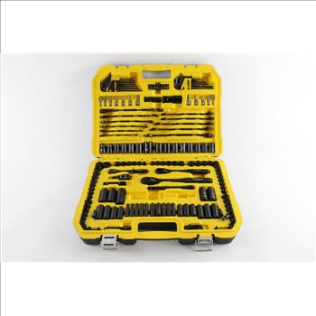 DeWalt 100+ PiecesTool Set