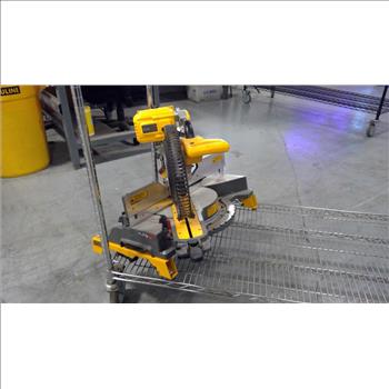 DeWalt 12'' Compound Miter Saw