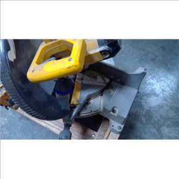 Dewalt 12
