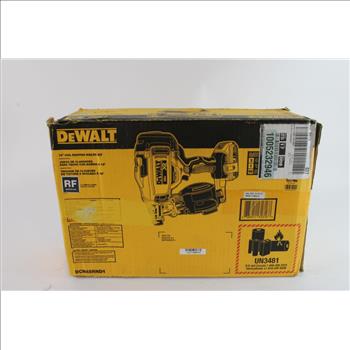 DeWalt 15 Gauge Coil Roofing Nailer Kit