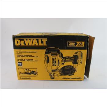 DeWalt 15 Gauge Coil Roofing Nailer Kit
