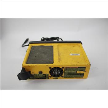 DeWalt 30-Amp Battery Charger