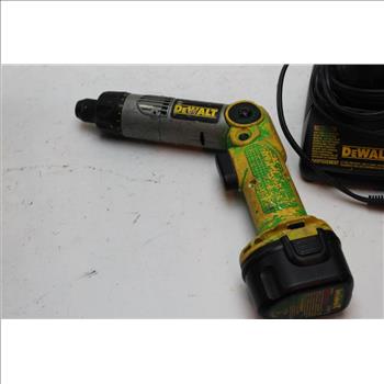 Dewalt 7.2V Heavy Duty Cordless Screwdriver With Accessories