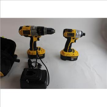 DeWalt Bag With Dewalt Tools, 3 Pieces