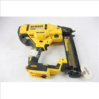 DeWalt Brushless Narrow Crown Stapler, DCN681