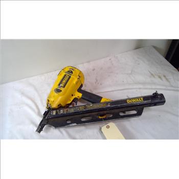 DeWalt Clipped Head Framing Nailer