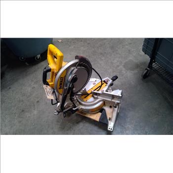 Dewalt Compact 10