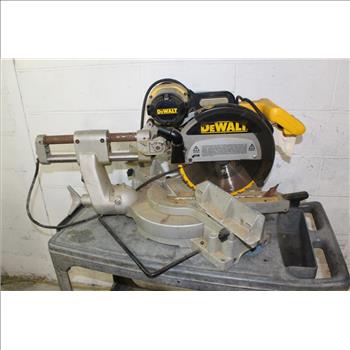 DeWalt Compound Miter Saw