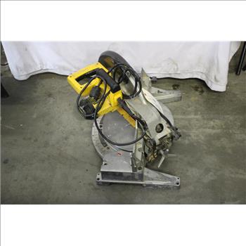 DeWalt Compound Miter Saw