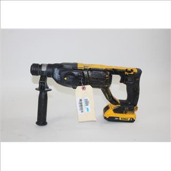 DeWalt Cordless Brushless SDS+ D-Handle Rotary Hammer Drill DCH133 With Battery Pack