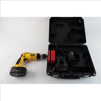 DeWalt Cordless Hammerdrill With Case