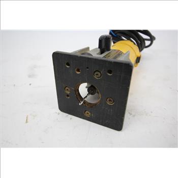 Dewalt D26670 Compact Router