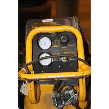 Dewalt D55168 Wheeled Portable Compressor