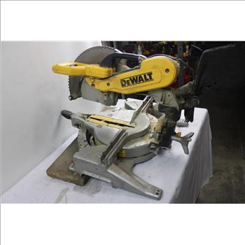DeWalt Double Bevel Compound Miter Saw