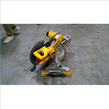 DeWalt Double Bevel Sliding Compound Meter Saw
