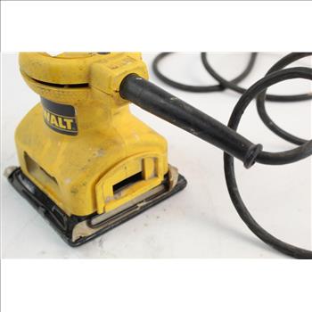 DeWalt DW411 Palm Grip Sander Type 2