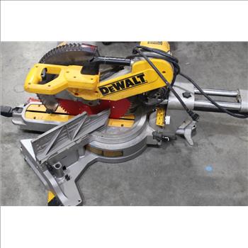 DeWalt DWS779 Double Bevel Sliding Compound Miter Saw