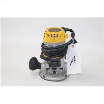 DeWalt Electronic Router DW618