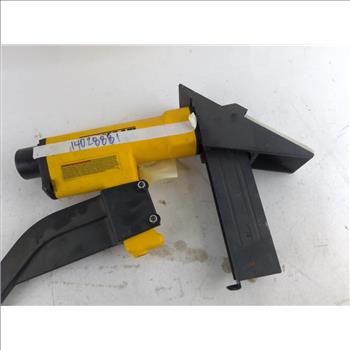 Dewalt Pneumatic Flooring Stapler