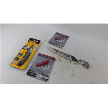 Dewalt Pocket Knife And More 4 Pieces