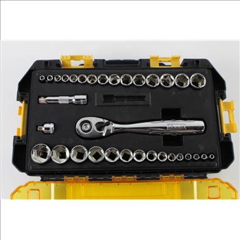 DeWalt Ratcheting Wrench Set With Case