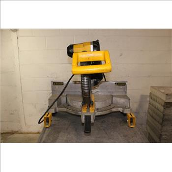 DeWalt Slide Compound Miter Saw
