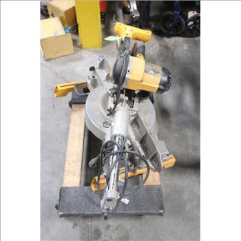 Dewalt Sliding Compound Miter Saw