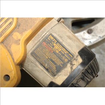 DeWalt Sliding Compound Miter Saw