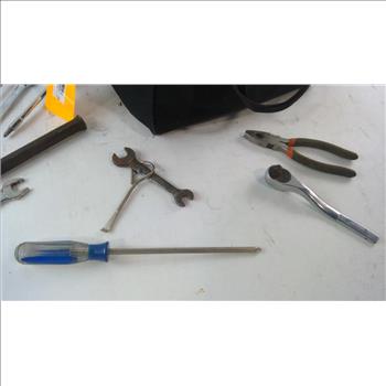 DeWalt Tool Bag With Tools, 10+ Pieces