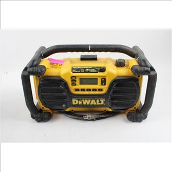 DeWalt Work Site Charger /Radio