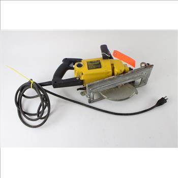 DeWalt Worm Drive Saw