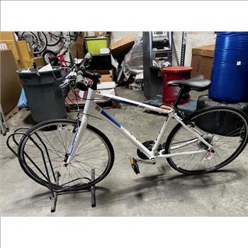 Diamondback Insight 1 Mens Hybrid Bike