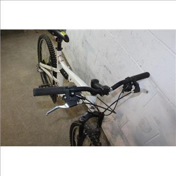 Diamondback Topanga Mountain Bike