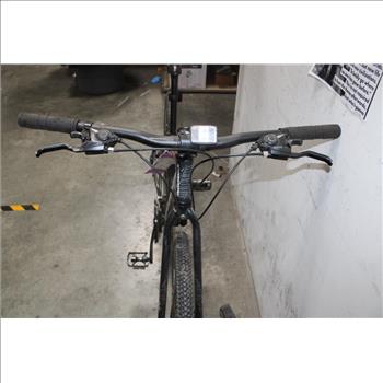 Diamondback Trace Bike - Black