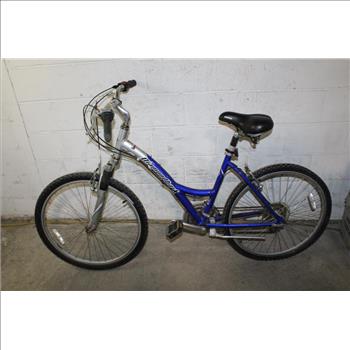 Diamondback Wildwood Hybrid Bike