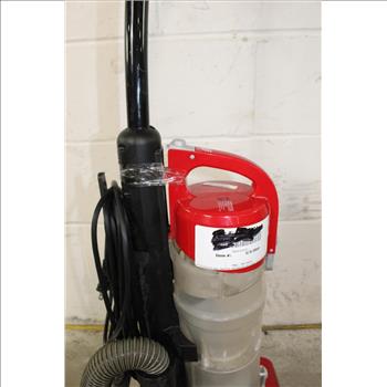 Dirt Devil Upright Vacuum