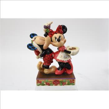 Disney Traditions Showcase Collection 