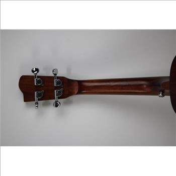 Dong Ling DL-23 Ukulele In Case, Plush Toys And Toothless Dragon Figure, 4 Pieces