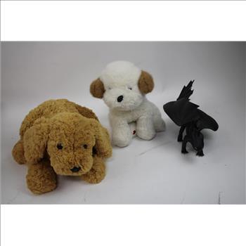 Dong Ling DL-23 Ukulele In Case, Plush Toys And Toothless Dragon Figure, 4 Pieces