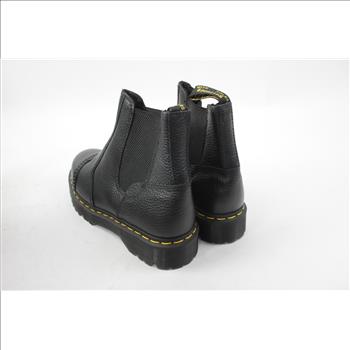 Dr. Martens Unisex Smooth Leather Chelsea Boots, Men's 9