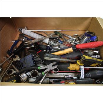 Duralast Screwdrivers Milwaukee Wire Stripper Klein Tool Voltage Tester & More 30+ Pieces
