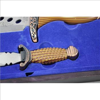 Eagle Motif Knife Set In Wood Collector Box, 3 Pieces