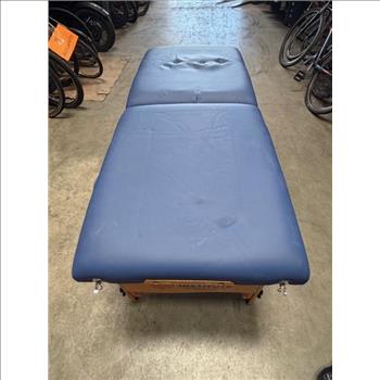 Earthlite Royal Blue Massage Table