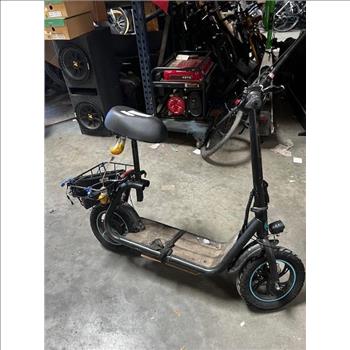 Electric Sit-Down Scooter - GOOD FOR PARTS ONLY