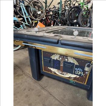 Electronic Gaming Table SOLD FOR PARTS ONLY