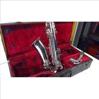 Elkhart Saxophone In Case