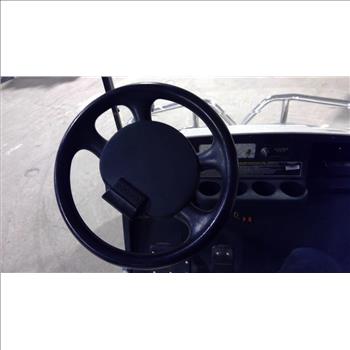 E-Z-Go TXT Golf Cart