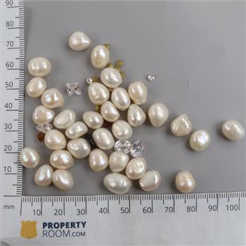 Faceted Loose Jewelry Craft Stones And Beads, 40+ Pieces