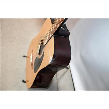 Fender Starcaster 0915000021 Acoustic Guitar